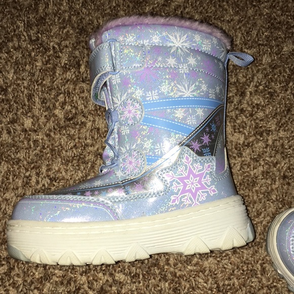 Frozen Boots - Picture 6 of 6
